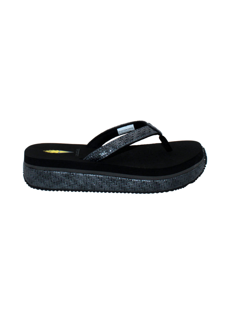 Lulus | Cassay White Crocodile-Embossed Platform Slip-On Sneakers | Size 7